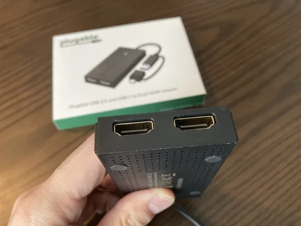 Plugable USB Type-C デュアル USB グラフィック変換アダプター 端子in